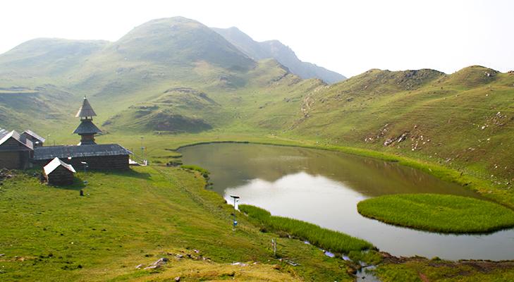 prashar-lake-trek