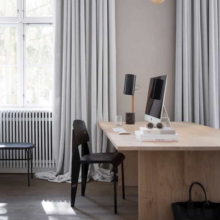 10 Benefits Of Choosing Office Curtains